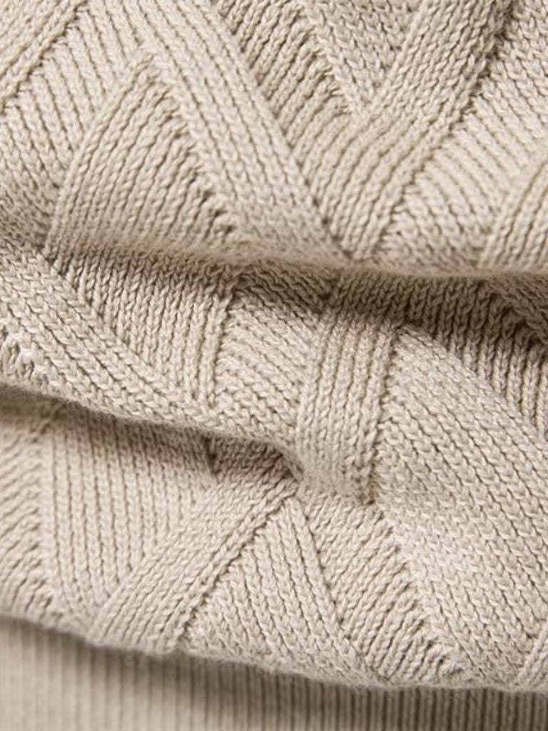 Minimalist Knit Pullover