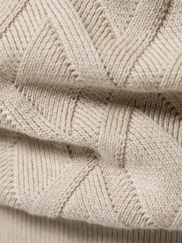 Minimalist Knit Pullover